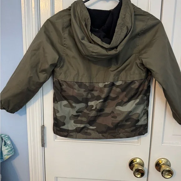 Carter's Kids Camo Jacket - Green and Brown. Adorable! Lined. Like New.Sz 6 - Picture 3 of 11